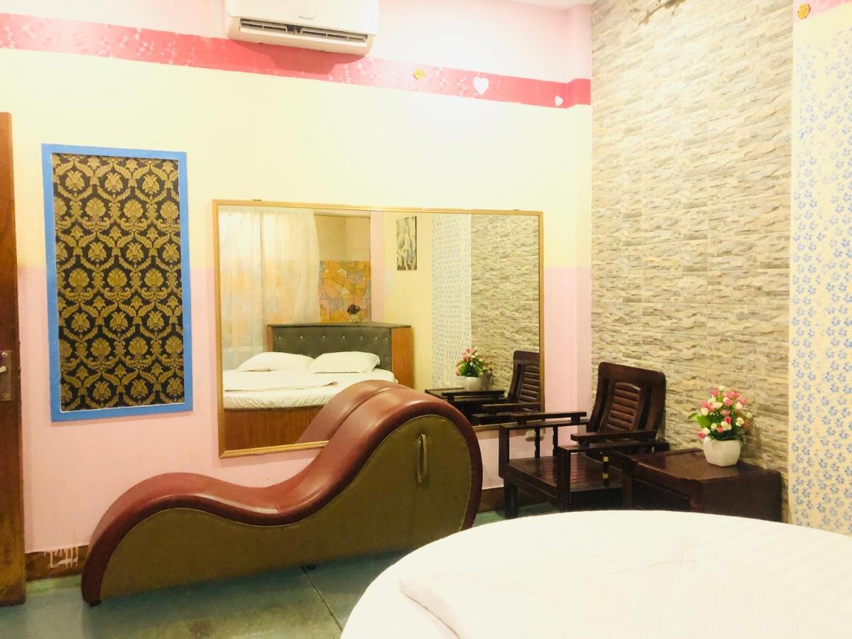 Oyo 1119 Sac Mau Motel Hanoi Luaran gambar