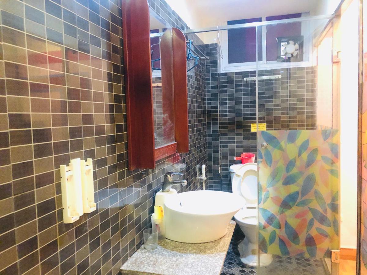 Oyo 1119 Sac Mau Motel Hanoi Luaran gambar
